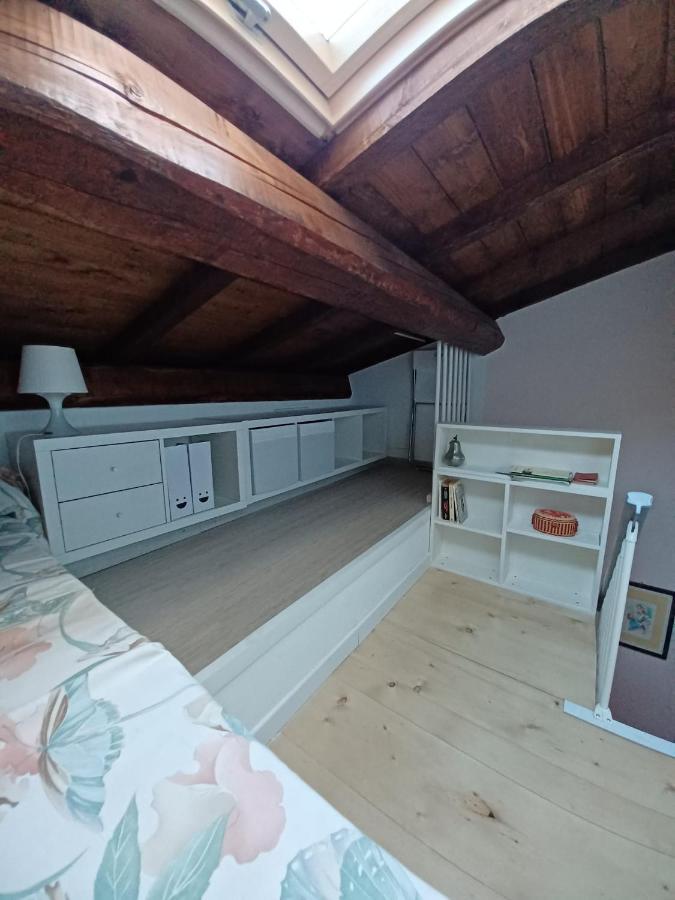Casa Vacanze L'Acquerello ラーリ エクステリア 写真