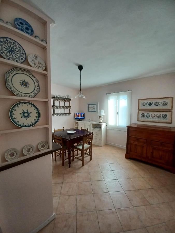 Casa Vacanze L'Acquerello ラーリ エクステリア 写真